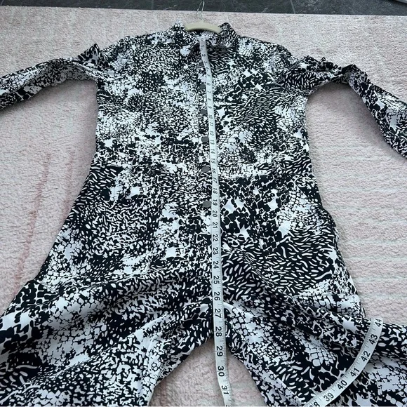 The Kit Black White Patterned Alex Jumpsuit Cropped Long Sleeve Size Medium Fall - Picture 10 of 12